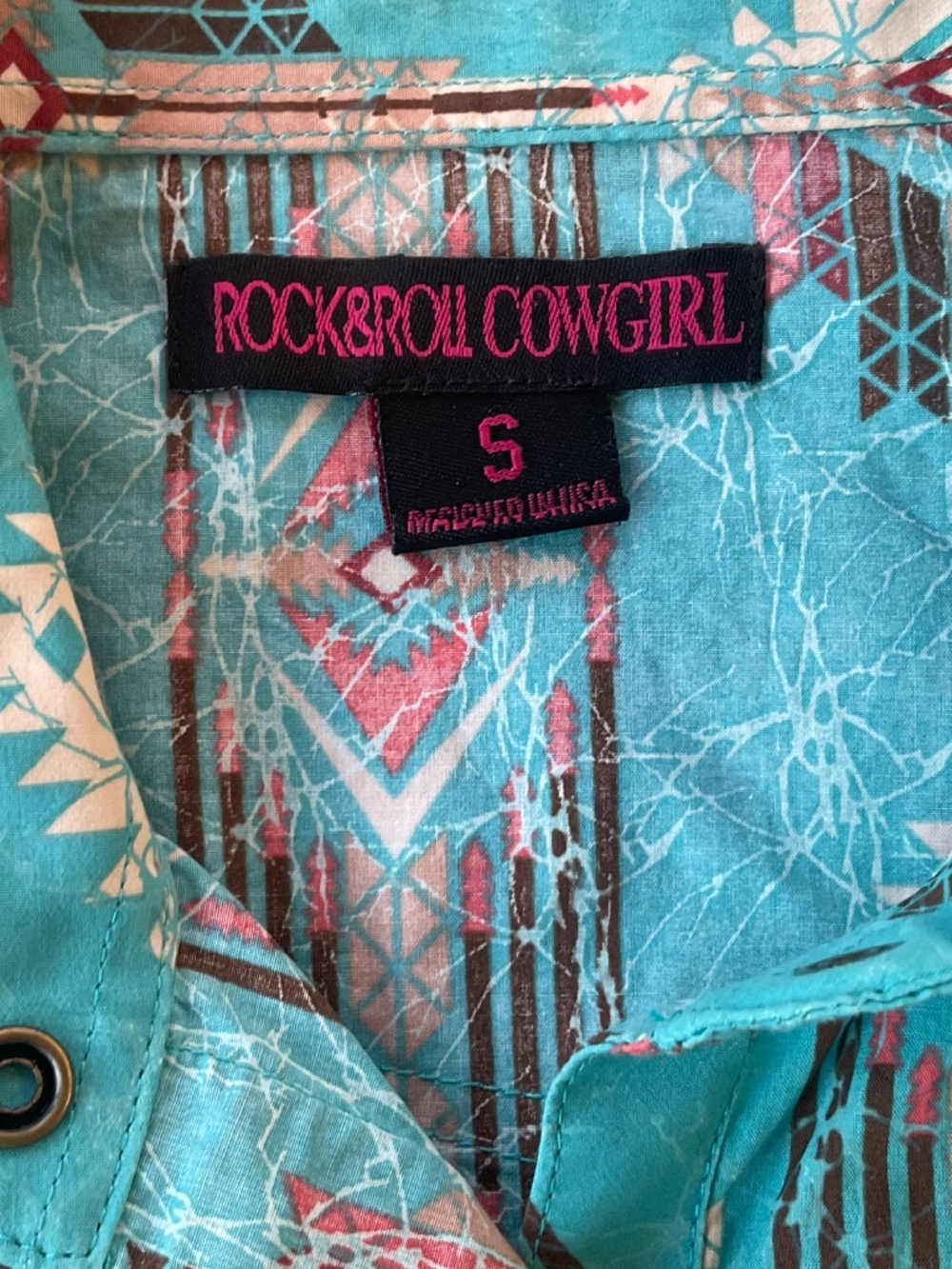 SALE‼️ ROCK&ROLL COWGIRL WOMENS SOUTHWEST AZTEC FITTED PEARL SNAP BLOUSE SMALL - Picture 2 of 10